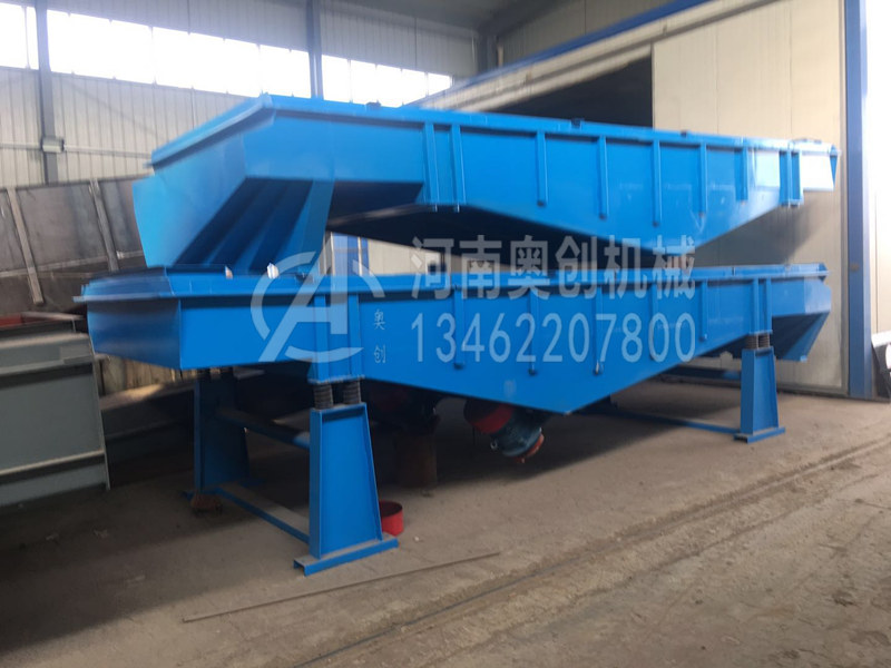 直線振動(dòng)篩振動(dòng)電機(jī)的電纜線不宜幅度過大 直線振動(dòng)篩振動(dòng)電機(jī)的電纜線不宜幅度過大