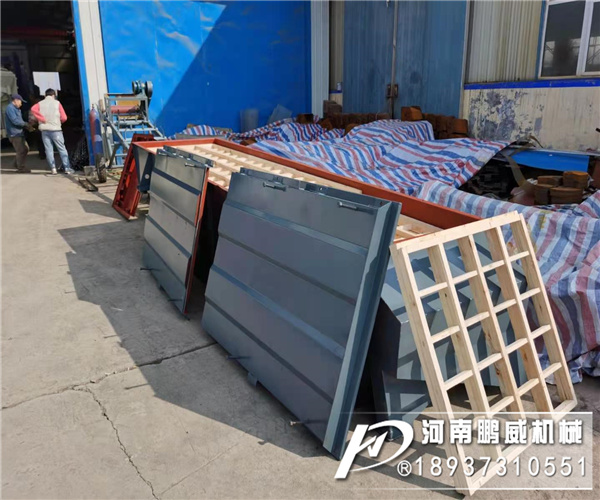 石英砂用普通直線振動篩一個小時處理多少噸？